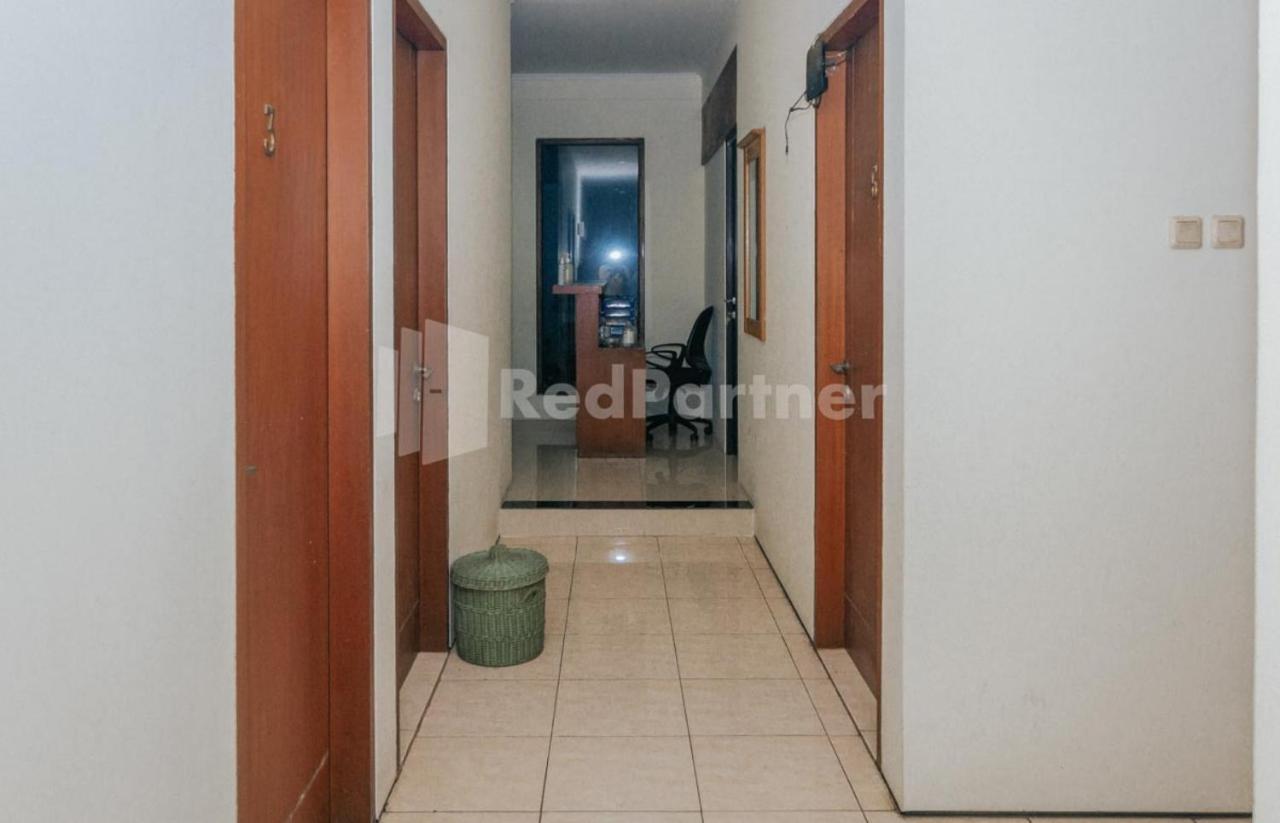 De Lugano Scbd Syariah Mitra Reddoorz Hotel Jakarta Kültér fotó
